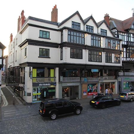 Character Apartment With Views Over City Centre & The Historic Rows チェスター エクステリア 写真
