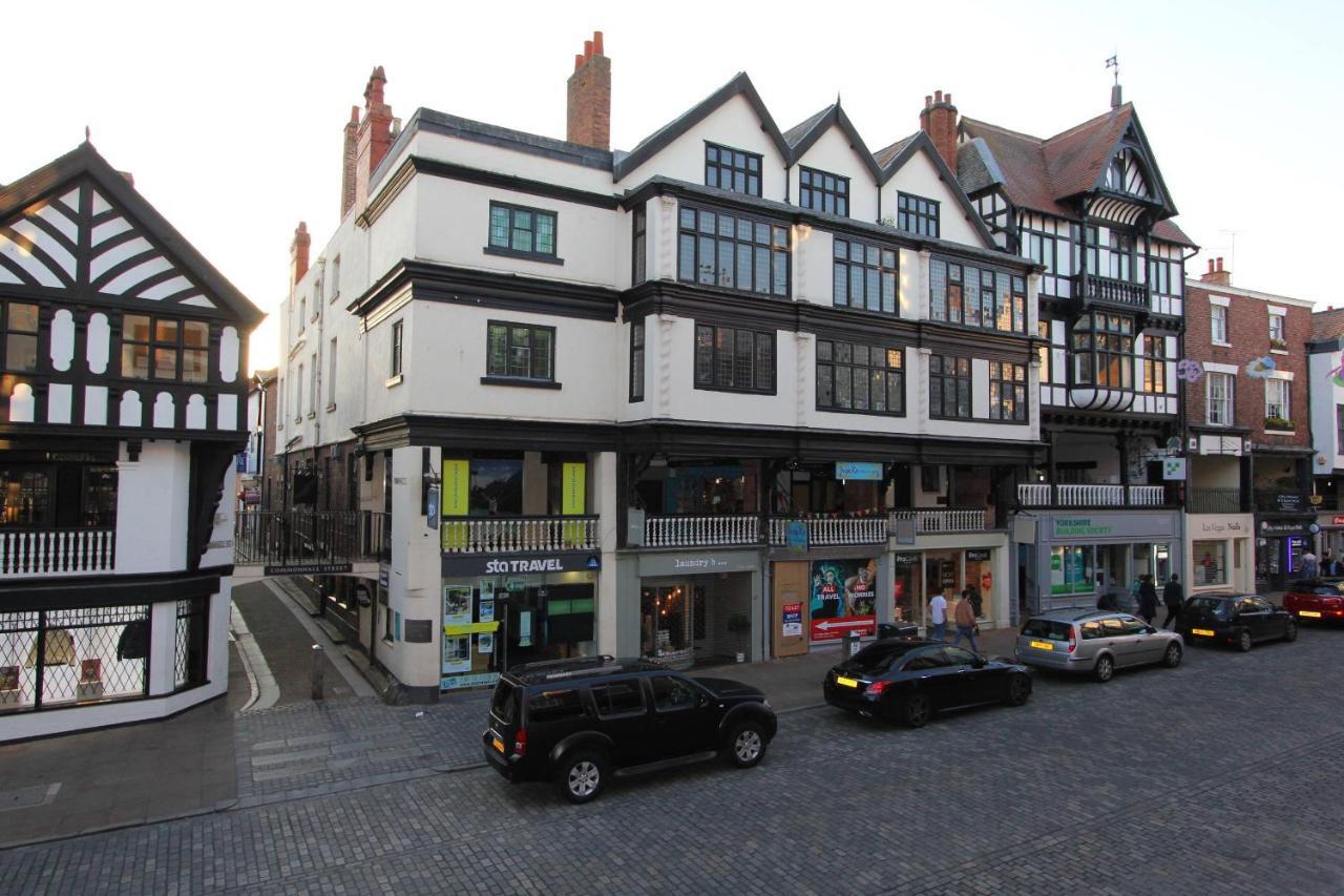 Character Apartment With Views Over City Centre & The Historic Rows チェスター エクステリア 写真